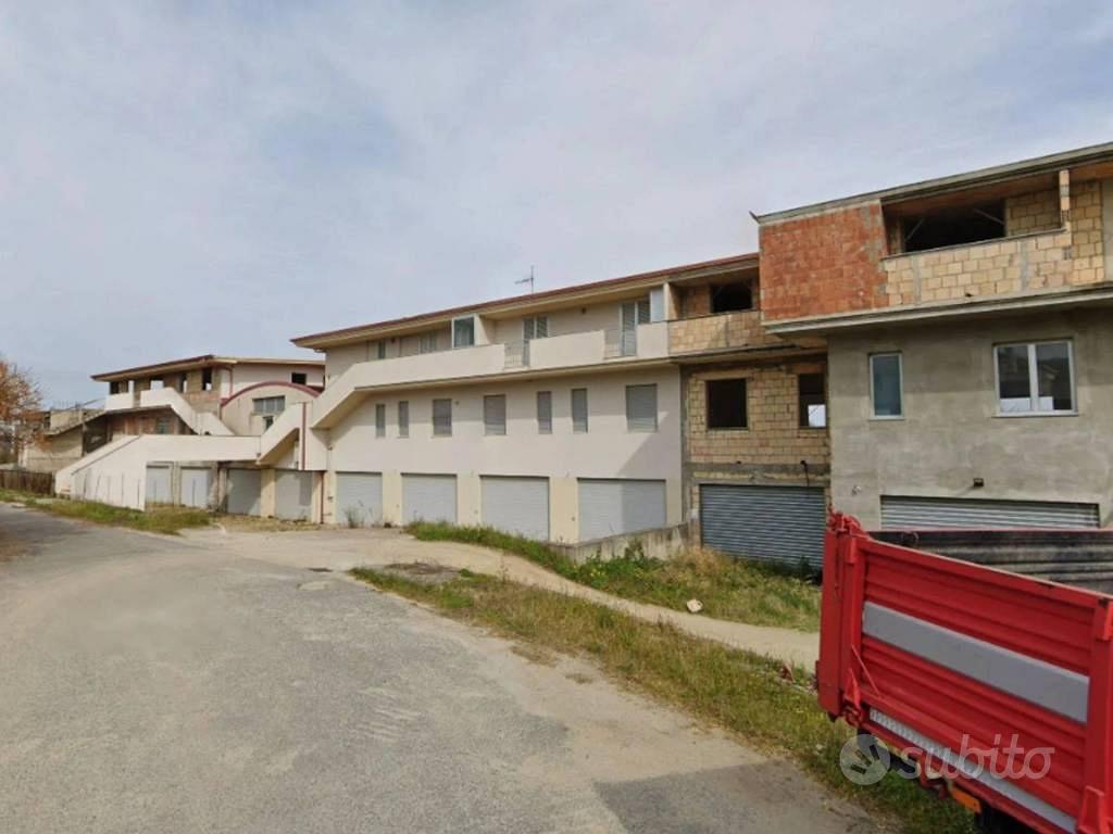 Immobile in asta di 241 m² a San Sostene - Vista 4