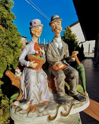 Statuina Capodimonte. Vintage. ( N. Coronata) 