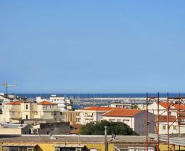 APPARTAMENTO AL 5 PIANO CON SPLENDIDA VISTA MARE