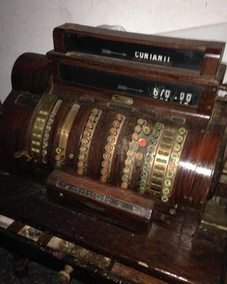 Registratore di cassa antico
