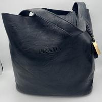 Borsa verticale da spalla con pochette