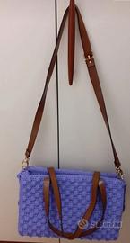 Borsetta fatta a mano