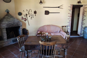 Casetta in campagna con terreno