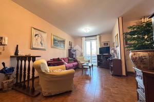 4 LOCALI A MONTEROTONDO