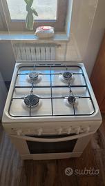 Cucina a gas INDESIT - 4 fuochi con forno