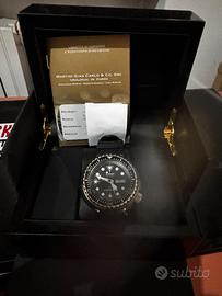 SEIKO  QUARTZ  PROFESSIONAL DIVERS  600M 7549 7009