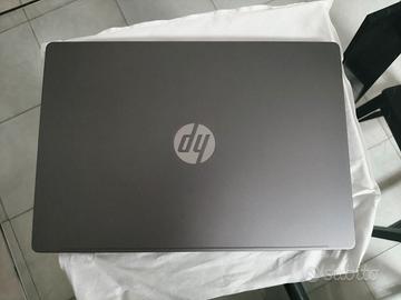 HP OmniBook 5 16” OLED Ryzen AI 7 445 – 16GB RAM –