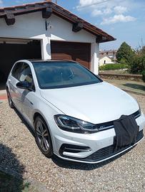 Golf r line