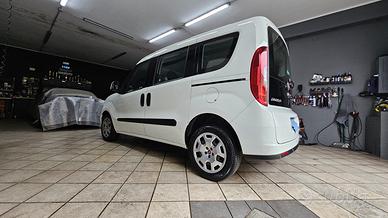 Fiat doblo 1600 mtjet 120 cv.