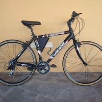 Bicicletta trekking turismo