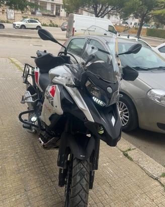 Benelli trk 502x