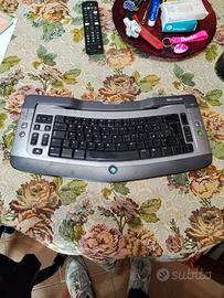 Tastiera Microsoft Wireless KeyBoard 7000 PC