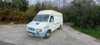 Iveco daily 35/12 gemmelate cc 2.8 turbo