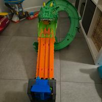 Pista Hot Wheels Moster Trucks