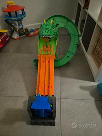 Pista Hot Wheels Moster Trucks