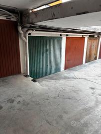 Garage/box