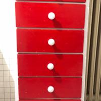 Cassettiera in legno