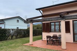 Terratetto con giardino - Settimanali - Versilia