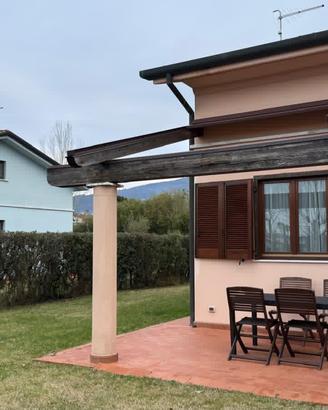 Terratetto con giardino - Settimanali - Versilia
