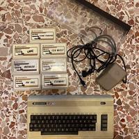 Commodore Vic20 con 7 giochi