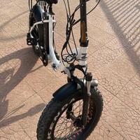 Bicicletta Fat Bike pieghevole Z TECH 89 E white