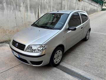 Fiat punto1.2 iscritta asi no bollo 46.000 E4