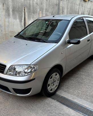 Fiat punto1.2 iscritta asi no bollo 46.000 E4
