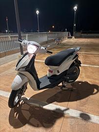 Piaggio Liberty 50 iGet 2020 Bianco
