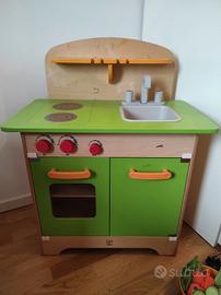 Hape, Cucinetta in legno