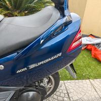 moto scooter Suzuki Burgman 