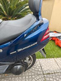 moto scooter Suzuki Burgman 