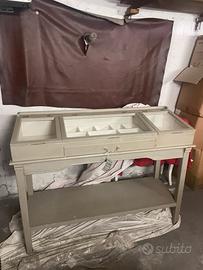 Console shabby chic in legno e vetro marca Amadeus