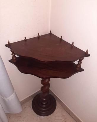 Tavolino in legno angolare