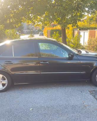 mercedes e220 w211 avantgarde 2002