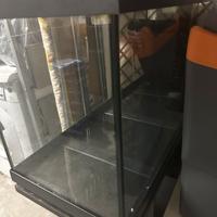 Acquario con led e mobile