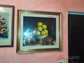 Cornice con quadro a olio o ricamo