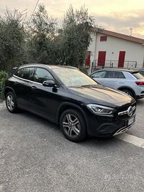 Mercedes-Benz GLA 200d Diesel Automatica – 2021