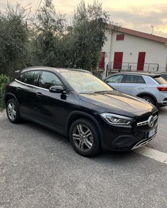 Mercedes-Benz GLA 200d Diesel Automatica – 2021