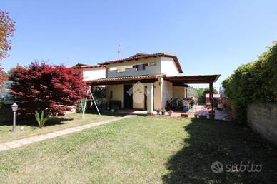 VILLA SINGOLA A MORLUPO