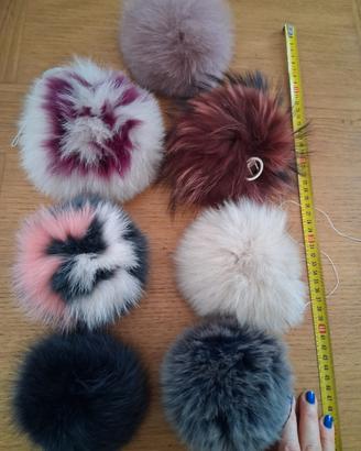  7 pom pom vera pellicia 