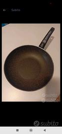Wok padella antiaderente 