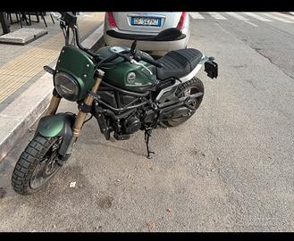 Benelli leoncino 800 trail