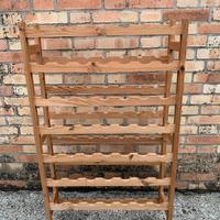 Scaffale/ cantinetta in legno per vino