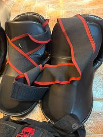 Protezioni kick boxing