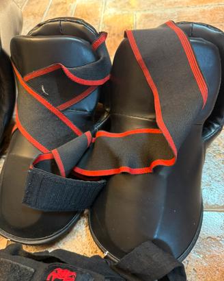 Protezioni kick boxing
