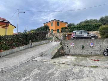 POSTO AUTO A IMPERIA