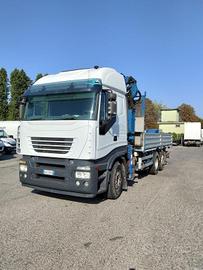 Autocarro Iveco 3 Assi con gru Fassi 250A.24 4+3 J
