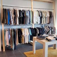 stock abbigliamento uomo donna