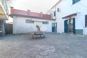 CASA INDIPENDENTE A SERRAVALLE PISTOIESE