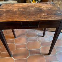 Tavolino con cassetto, vintage, legno